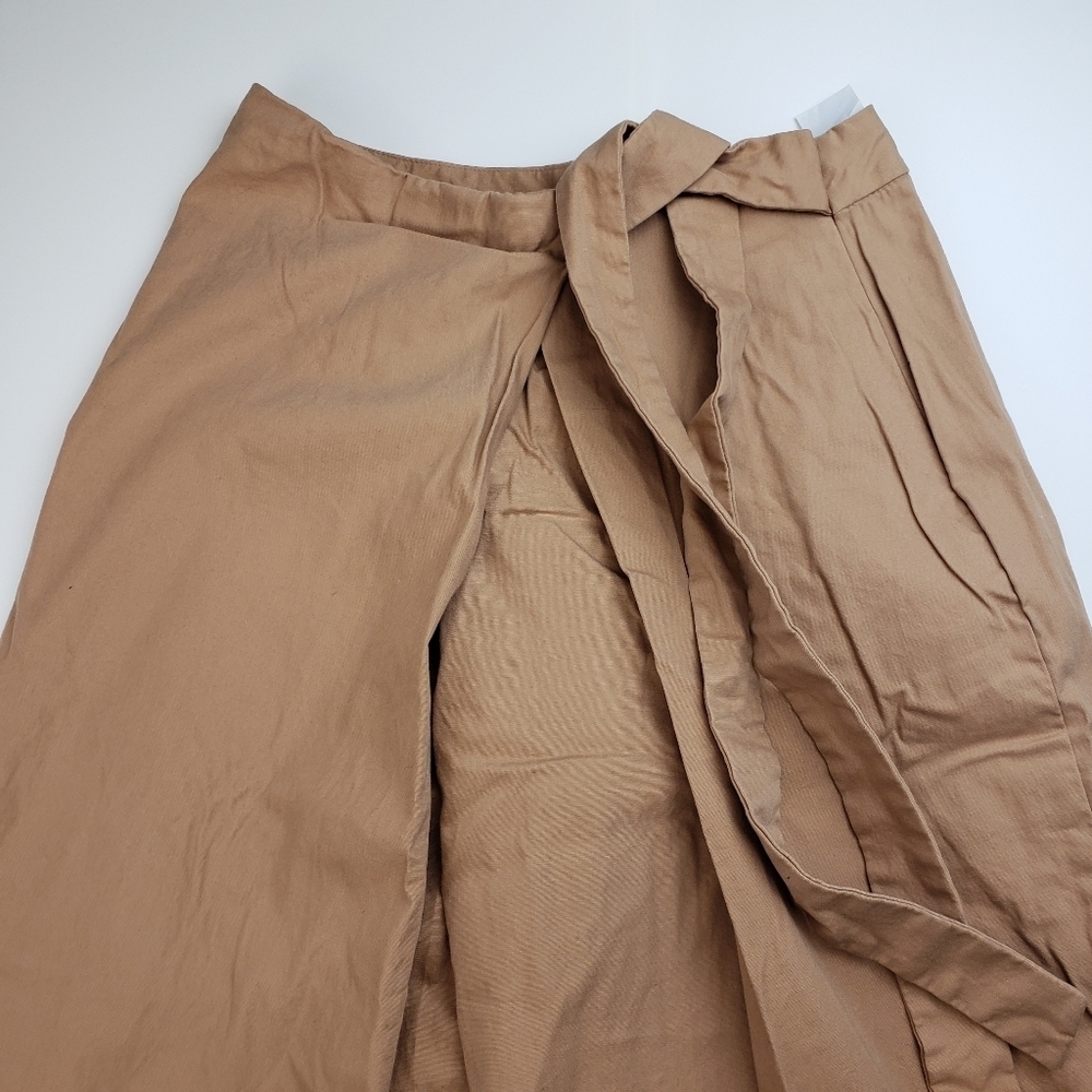 Banana Republic MADE WITH ORGANICALLY GROWN COTTON WIDE-LEG FOLDOVER PANT size 2 - Picture 4 of 11